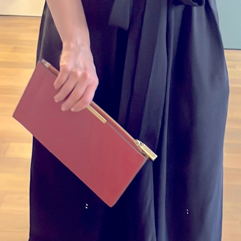 BCBG clutch (red/nude)